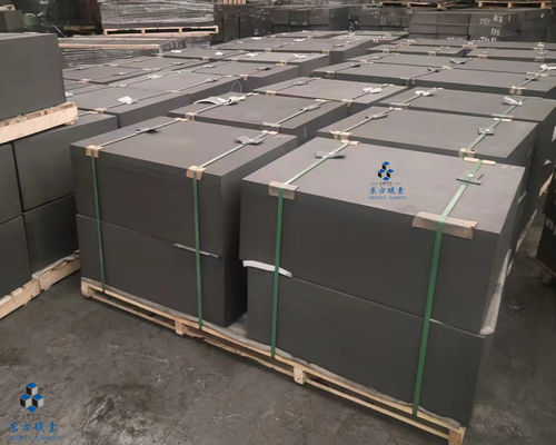 Dark Grey Casting Graphite 12µm Grain Size High Temperature Resistance